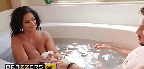  Mommy Got Boobs - (Kailani Kai, Lucas Frost) - Bathing With Her Boyfriend - Brazzers
